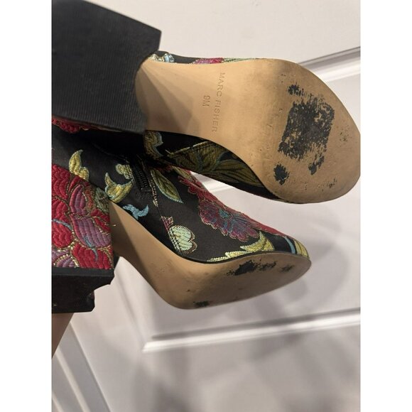 Marc Fisher Jana Bootie Floral Size 9 EUC - Picture 5 of 5